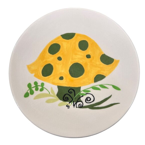 Vtg Hand Painted Ceramic 1972 Plates Mushroom Daisy Flower Yellow Polka Dot - Picture 3 of 8